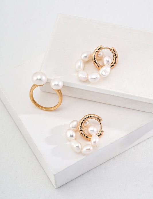 Pearl Circle Grace Earrings